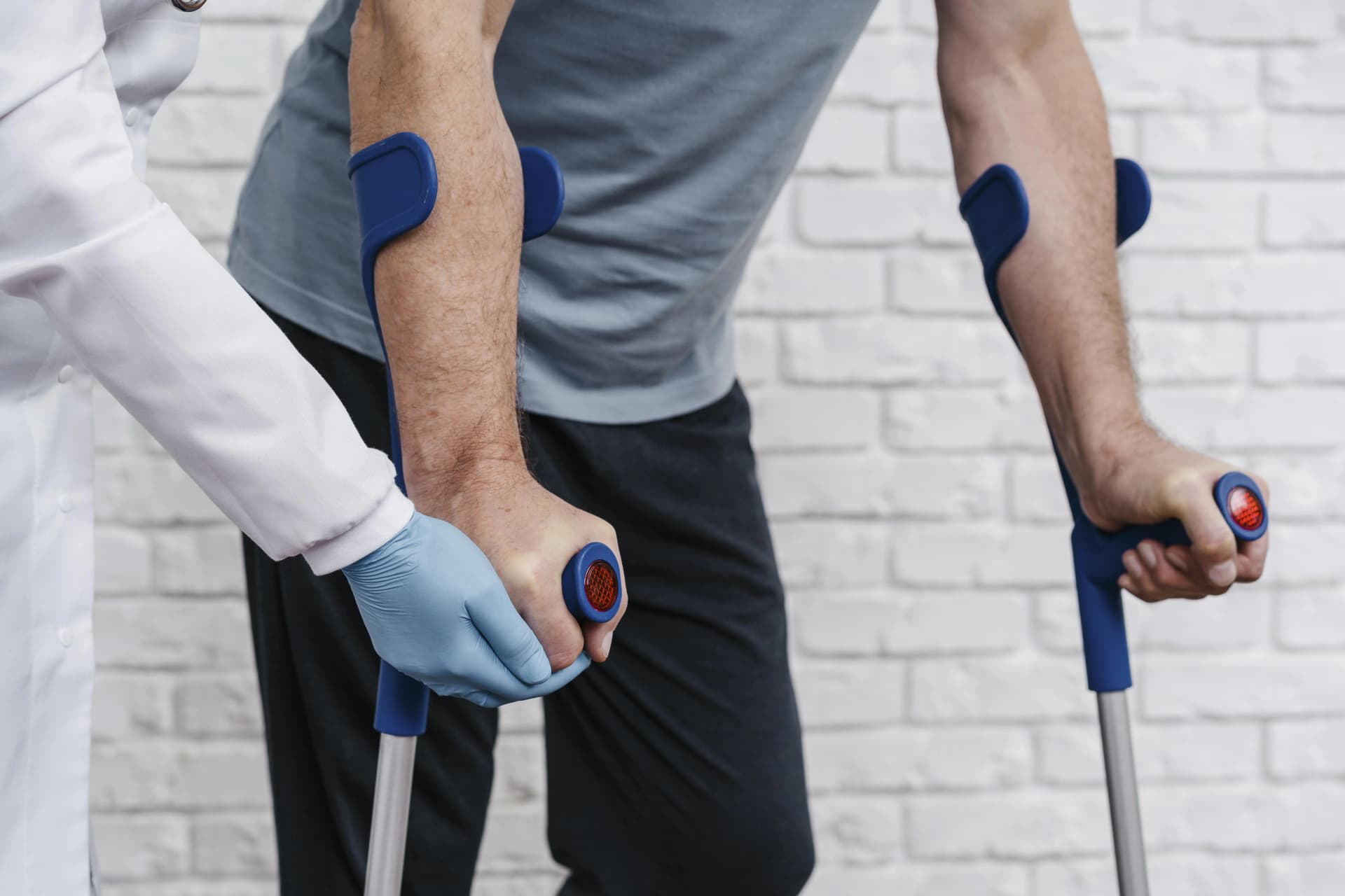 Dr. Abhishek Saxena, orthopedic doctor in Ajmer